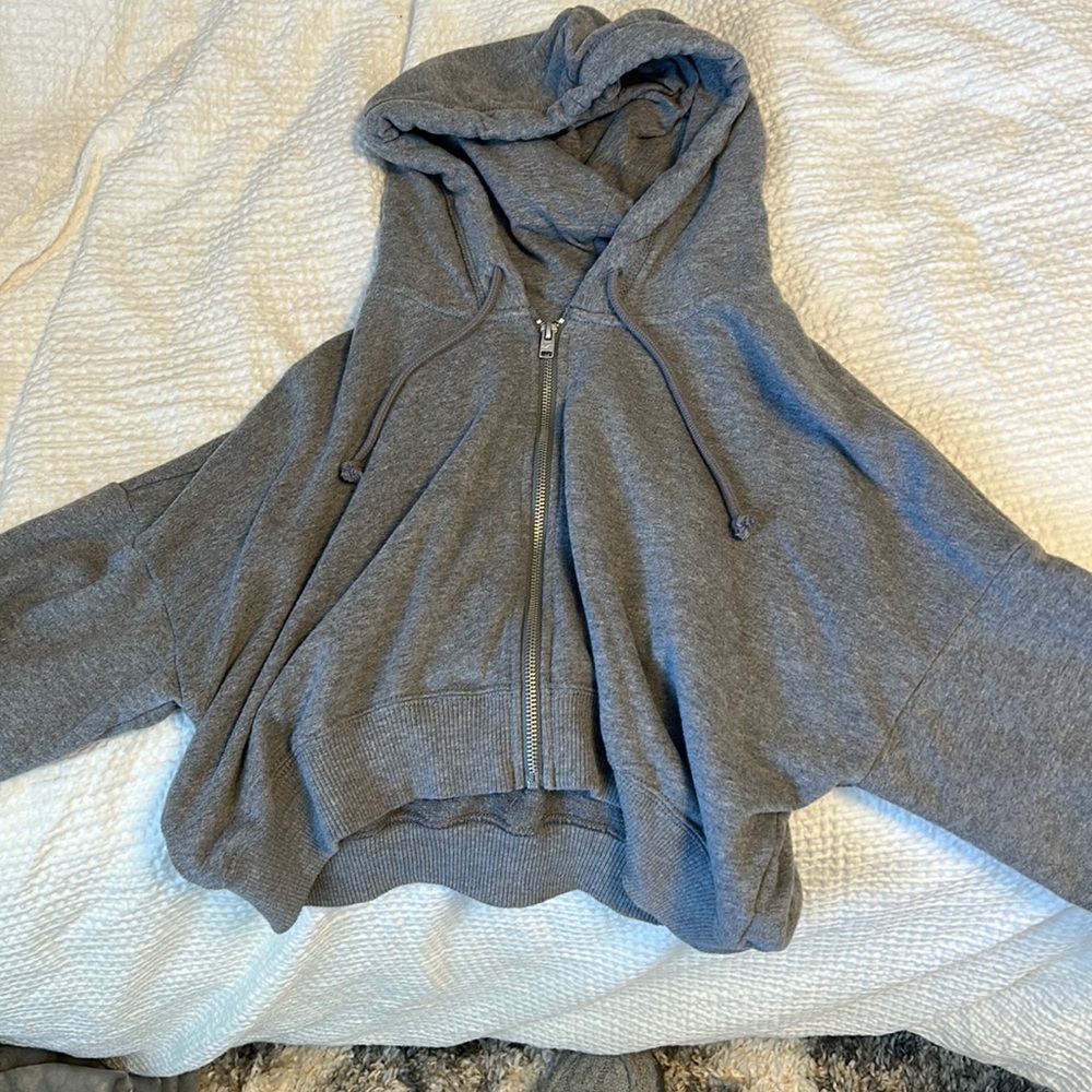 hollister zip up crop top